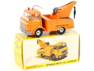 Lot 495 - DINKY TOYS (FRANCE) (1)