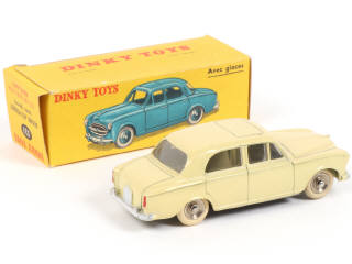 Lot 347 - DINKY TOYS (FRANCE) (1)
