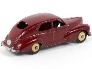 Lot 324 - DINKY TOYS (FRANCE) (1)