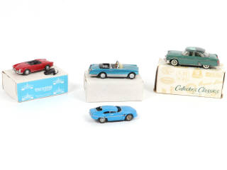 Lot 172 - DIVERS (4)