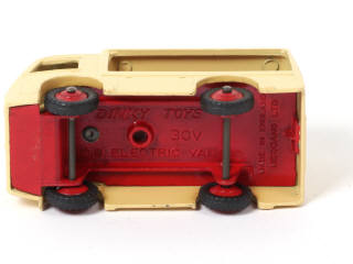 Lot 255 - DINKY TOYS (GB) (1)
