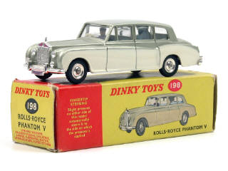 Lot 748 - DINKY TOYS GB (1)