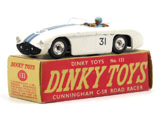 Lot 746 - DINKY TOYS GB (1)