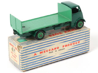 Lot 277 - DINKY TOYS (GB) (1)