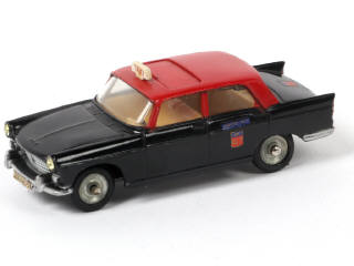 Lot 304 - DINKY TOYS (FRANCE) (1)