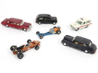 Lot 287 - DINKY TOYS (GB) (6)