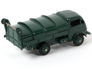 Lot 317 - DINKY TOYS (FRANCE) (1)