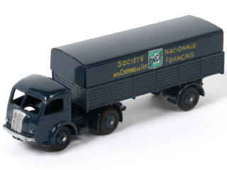 Lot 319 - DINKY TOYS (FRANCE) (1)