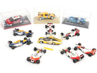 Lot 60 - DIVERS (11)