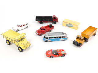 Lot 288 - DINKY TOYS (GB) (8)