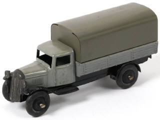 Lot 251 - DINKY TOYS (GB) (1)
