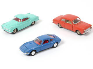 Lot 359 - DINKY TOYS (FRANCE) (3)
