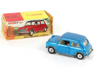 Lot 264 - DINKY TOYS (GB) (1)
