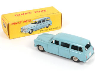 Lot 322 - DINKY TOYS (FRANCE) (1)
