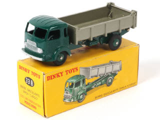 Lot 378 - DINKY TOYS (FRANCE) (1)