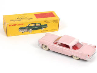 Lot 341 - DINKY TOYS (FRANCE) (1)