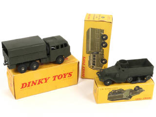 Lot 405 - DINKY TOYS (FRANCE) (3)