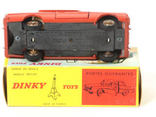 Lot 349 - DINKY TOYS (FRANCE) (1)