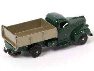 Lot 367 - DINKY TOYS (FRANCE) (1)