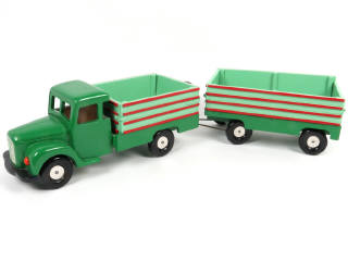 Lot 72 - DIVERS (2)