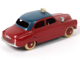 Lot 314 - DINKY TOYS (FRANCE) (1)