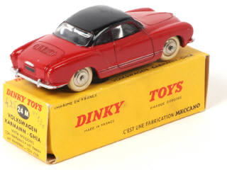 Lot 325 - DINKY TOYS (FRANCE) (1)