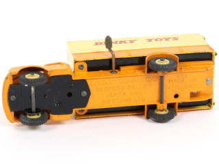 Lot 260 - DINKY TOYS (GB) (1)