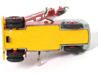 Lot 395 - DINKY TOYS (FRANCE) (1)