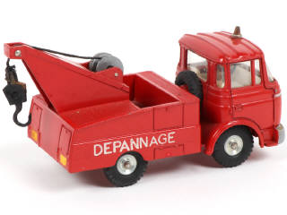 Lot 372 - DINKY TOYS (FRANCE) (1)