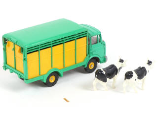 Lot 374 - DINKY TOYS (FRANCE) (1)