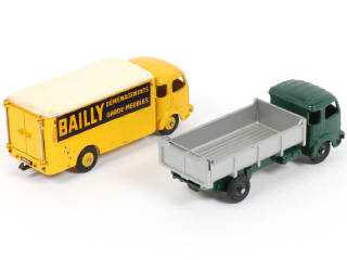 Lot 412 - DINKY TOYS (FRANCE) (2)