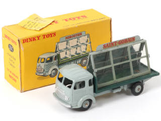 Lot 381 - DINKY TOYS (FRANCE) (1)