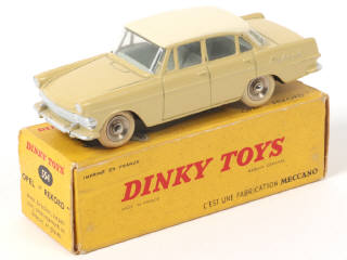 Lot 320 - DINKY TOYS (FRANCE) (1)