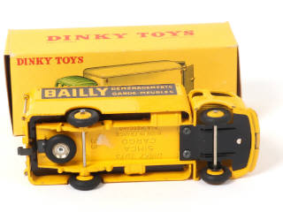 Lot 342 - DINKY TOYS (FRANCE) (1)