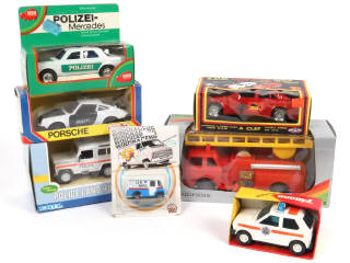 Lot 62 - DIVERS (7)