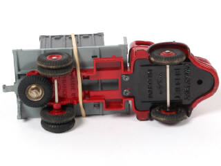 Lot 345 - DINKY TOYS (FRANCE) (1)