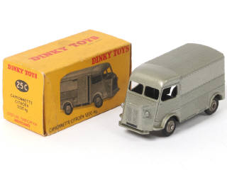 Lot 340 - DINKY TOYS (FRANCE) (1)