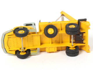 Lot 355 - DINKY TOYS (FRANCE) (1)