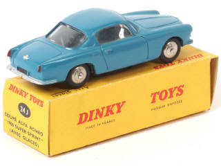 Lot 302 - DINKY TOYS (FRANCE) (1)