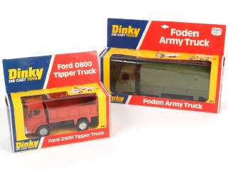 Lot 267 - DINKY TOYS (GB) (2)
