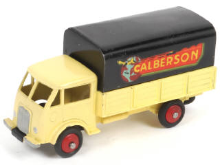 Lot 334 - DINKY TOYS (FRANCE) (1)