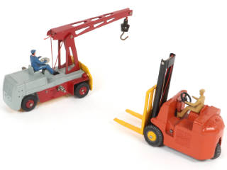 Lot 367 - DINKY TOYS (FRANCE) (2)