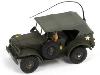 Lot 372 - DINKY TOYS (FRANCE) (1)