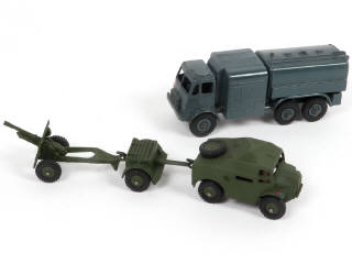 Lot 265 - DINKY TOYS (GB) (2)