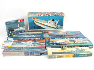 Lot 8 - DIVERS (8)