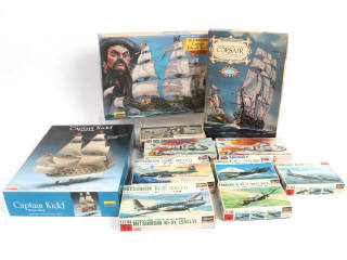 Lot 19 - DIVERS (11)