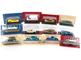 Lot 186 - DIVERS (12)