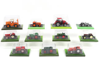 Lot 127 - DIVERS (11)