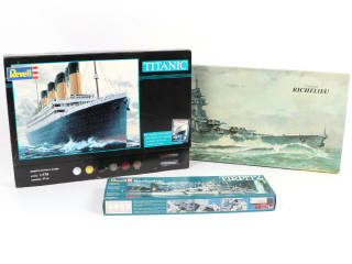 Lot 21 - DIVERS (3)
