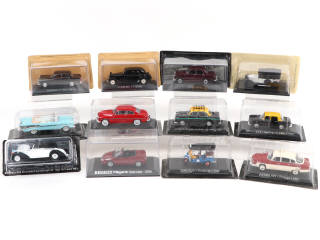 Lot 185 - DIVERS (12)